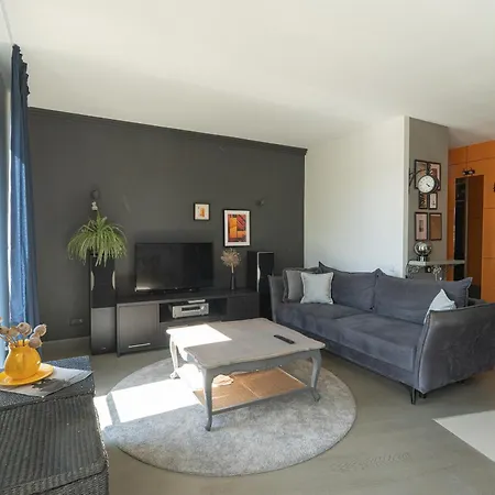 Kuosu With Private Parking At Centre Apartament *